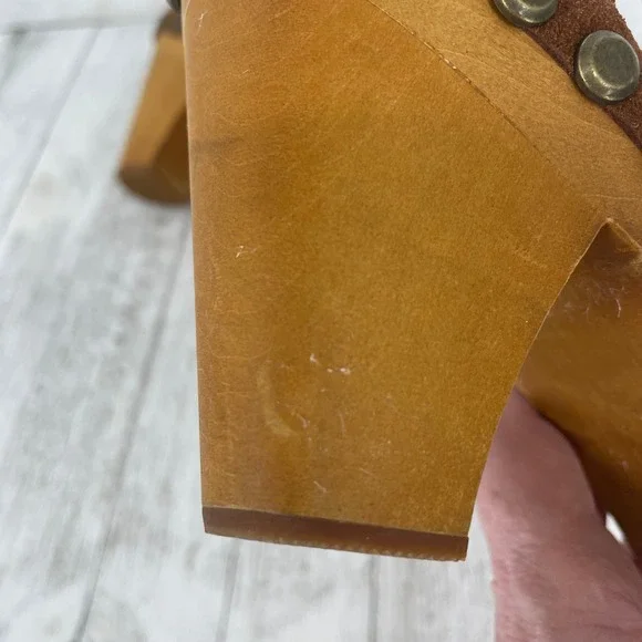 Jeffrey Campbell x Free People Brown Suede Studded Wooden Heel Clog Sandal - Picture 10 of 10